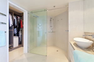 Modern Bathroom